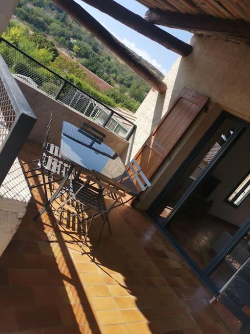 Haut De Villa Renovee En 2023 Saint-Maime Экстерьер фото