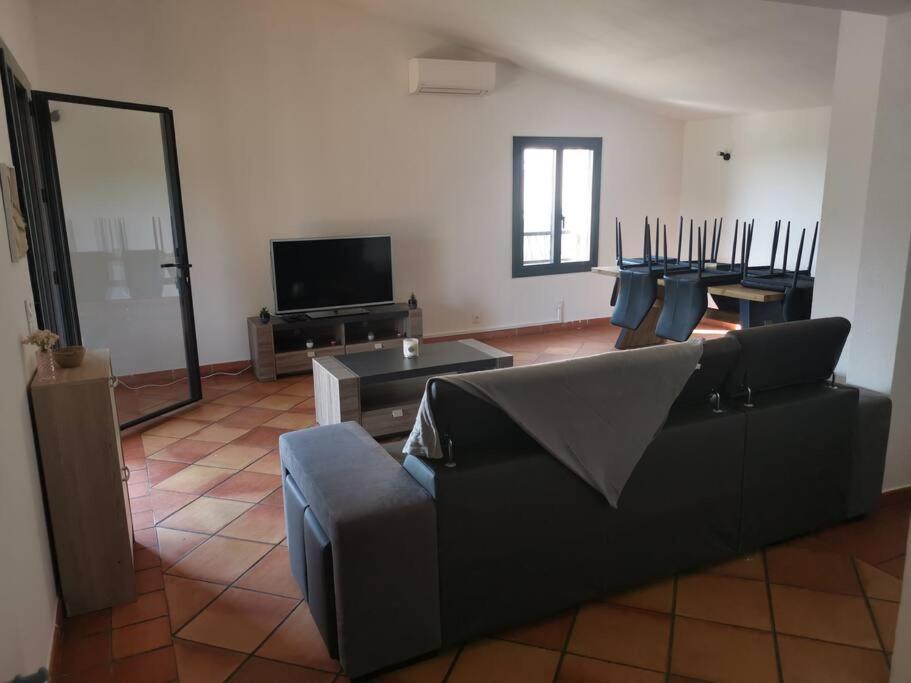 Haut De Villa Renovee En 2023 Saint-Maime Экстерьер фото